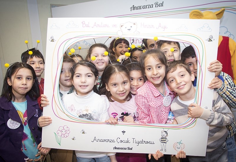 Anavarza Bal için proje yönetimi kapsamında çocuk tiyatrosu gerçekleştirdik