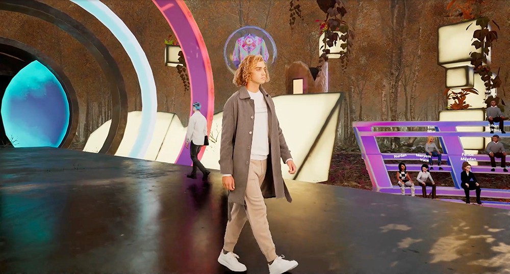 Kiğılı ile Türkiye’nin ilk canlı meta defilesini gerçekleştirdik