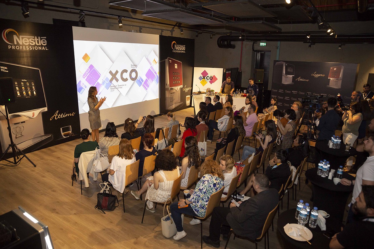 Nestlé Professional’ın iki yeni kahve makinesi serisini XCO’19’da basın toplantımız ile tanıttık