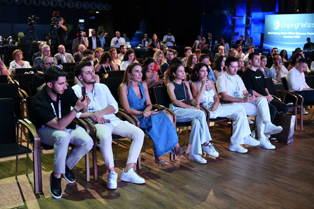 Doping Hafıza'dan yapay zeka destekli yeni Dijital Öğrenme Platformu