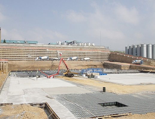 Uni markasını bünyesinde bulunduran Eczacıbaşı Hijyen Ürünleri’nin yeni üretim tesisinin temel atma töreninin iletişimini Gebze’de gerçekleştirdik